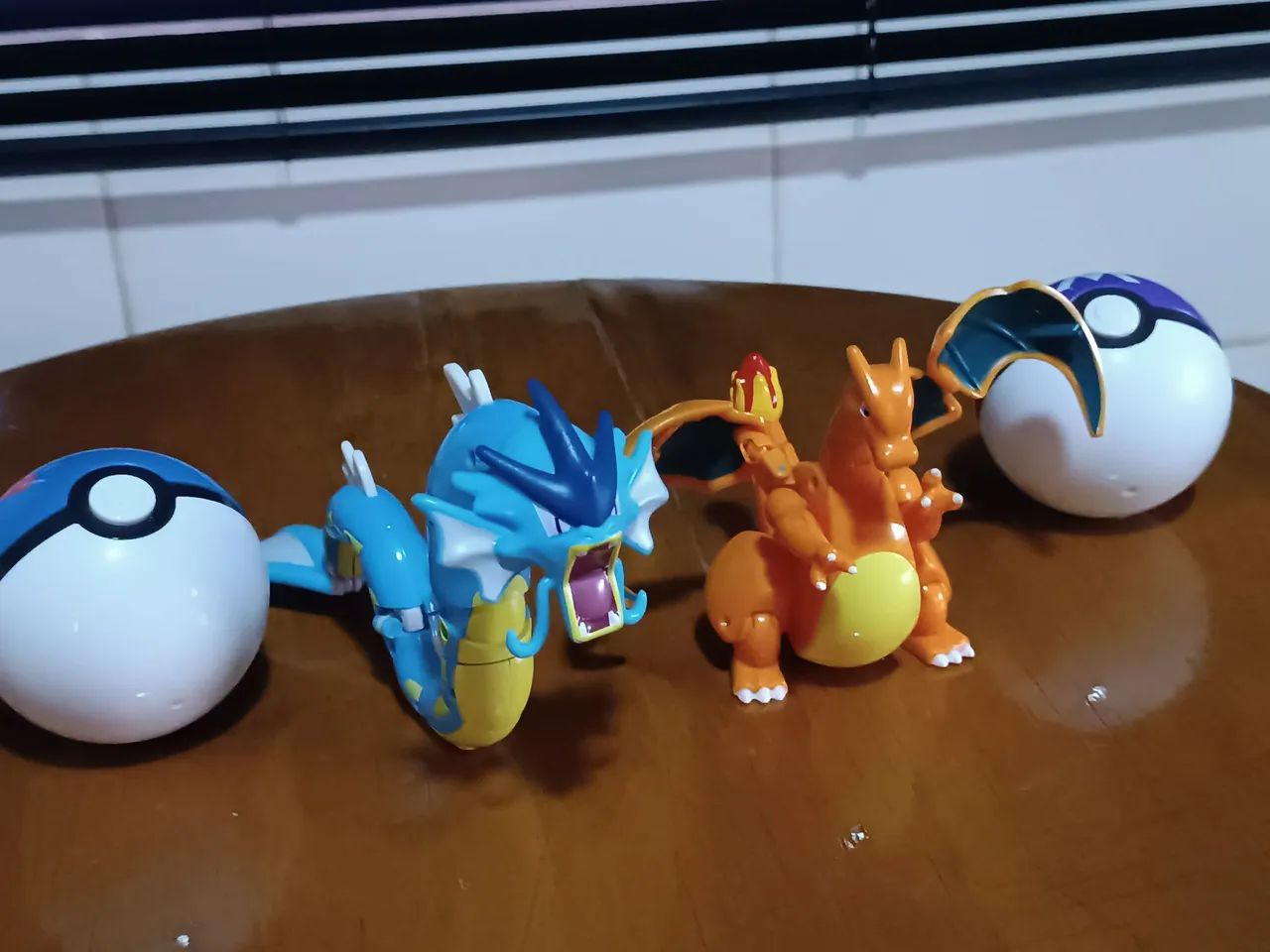 2 POKÉMONS ARTICULADOS 