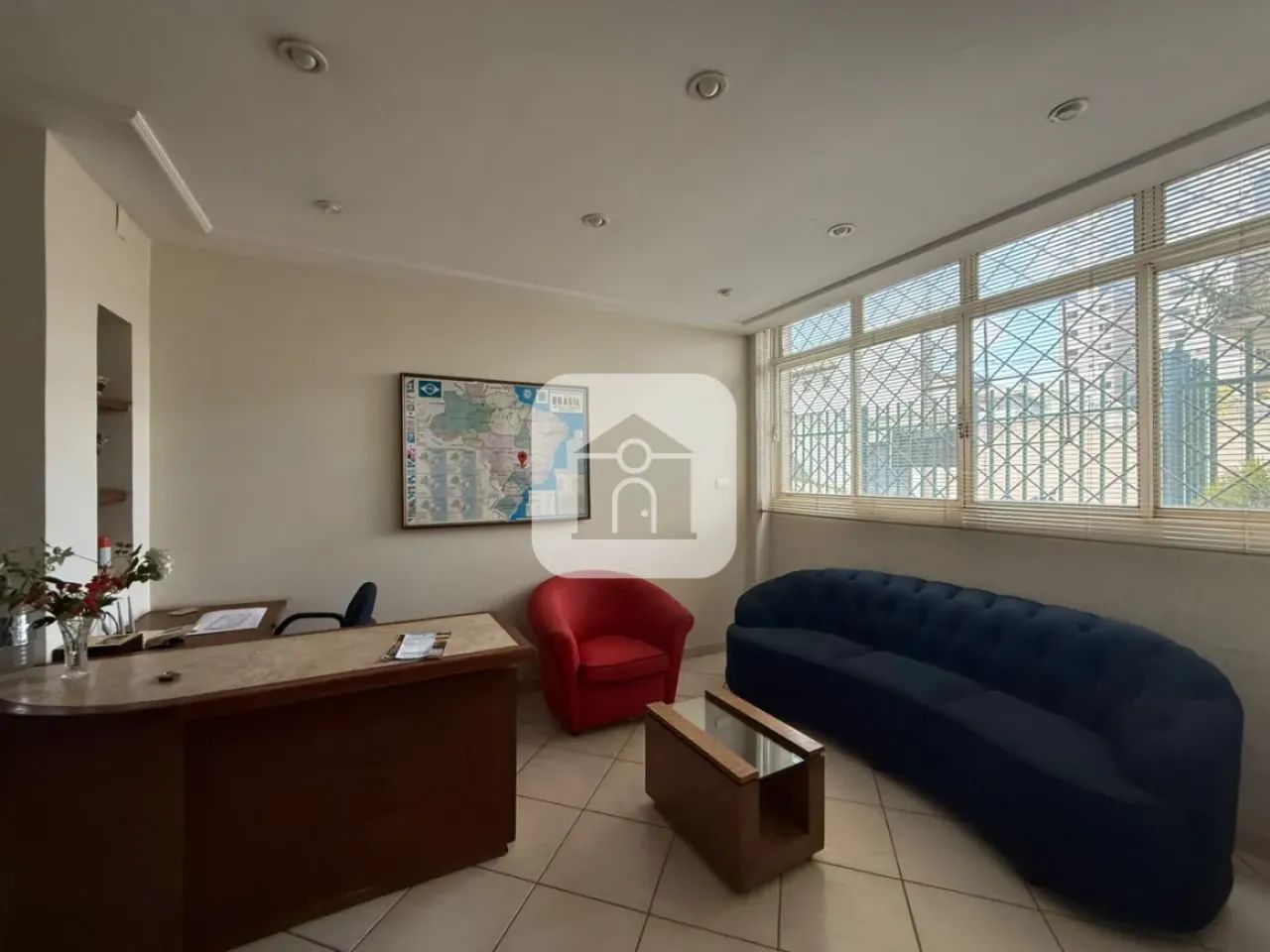 Casa comercial para locação no bairro Cazeca - Foto 2