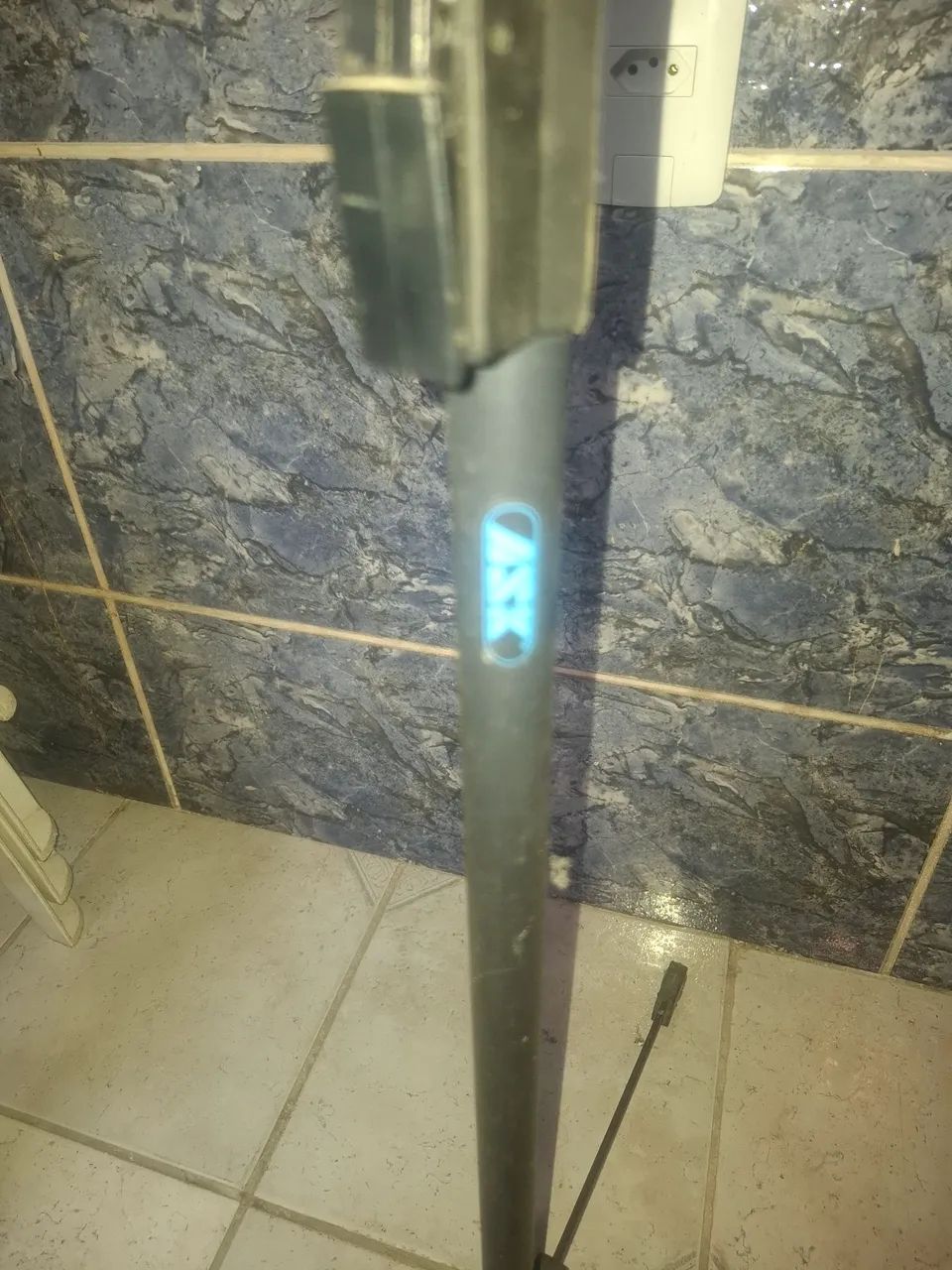 Pedestal de Microfone com regulador - Foto 2