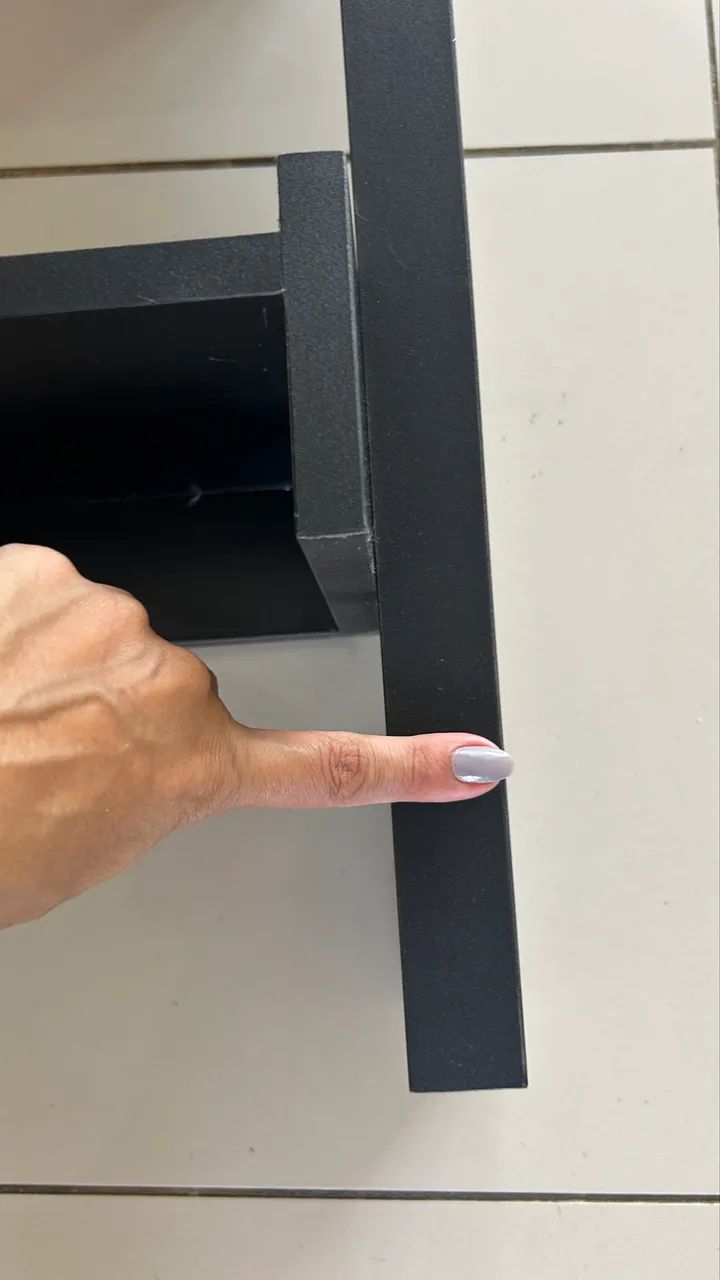VENDO estante em MDF