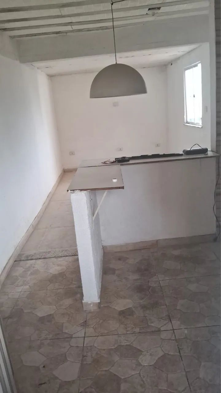 Alugo casa 