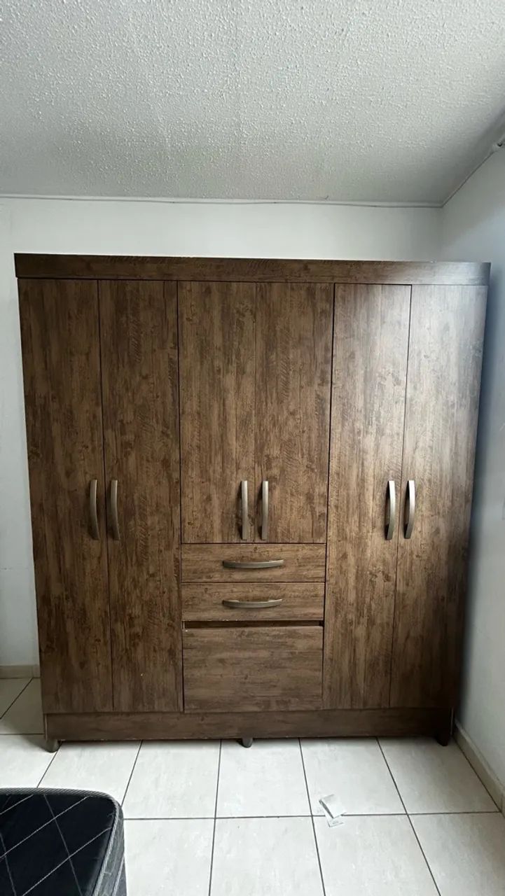 Guarda roupa casal