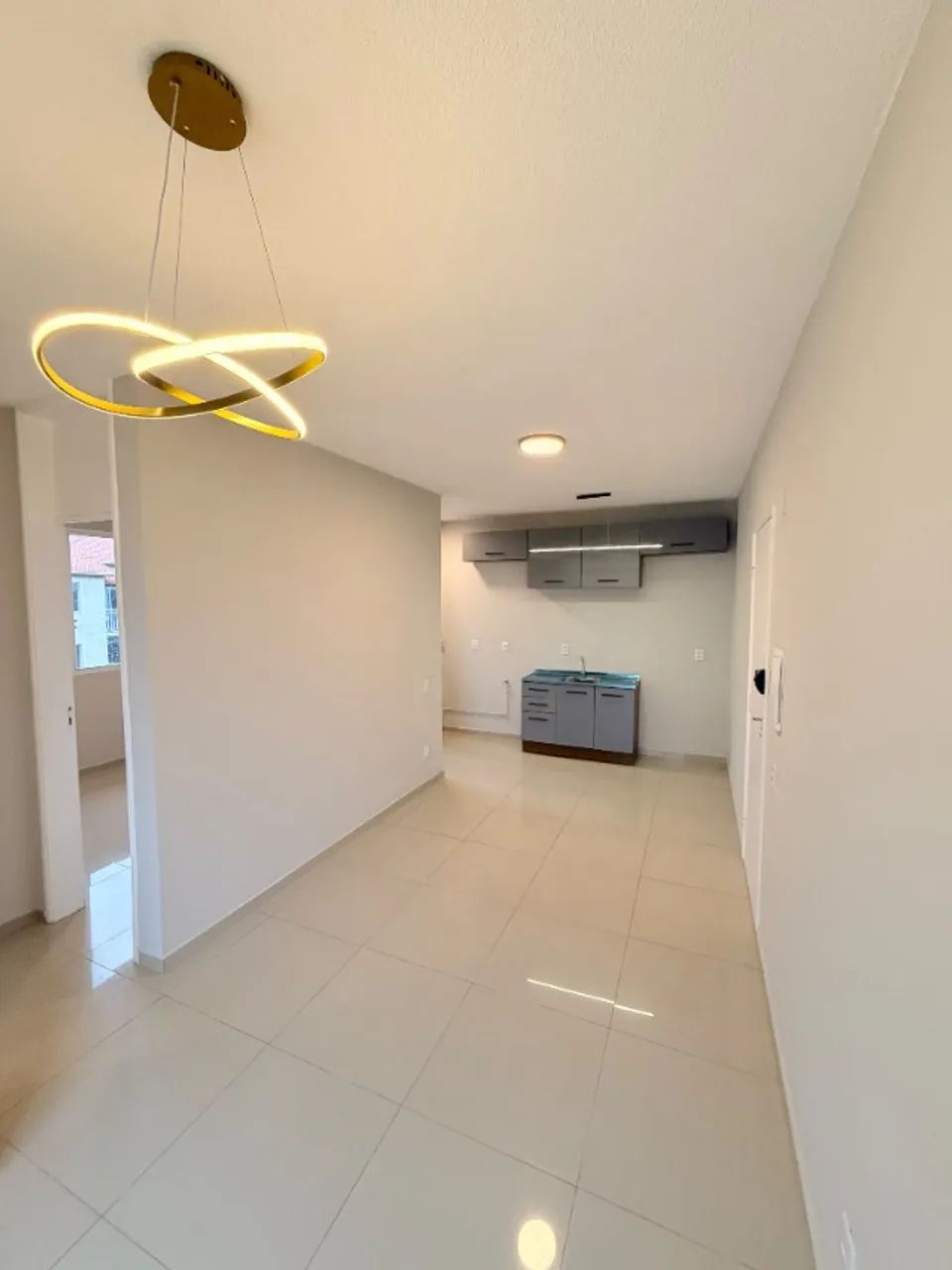 APARTAMENTO NA PRAIA DA BALEIA COM 2 QUARTOS E VARANDA - Foto 3