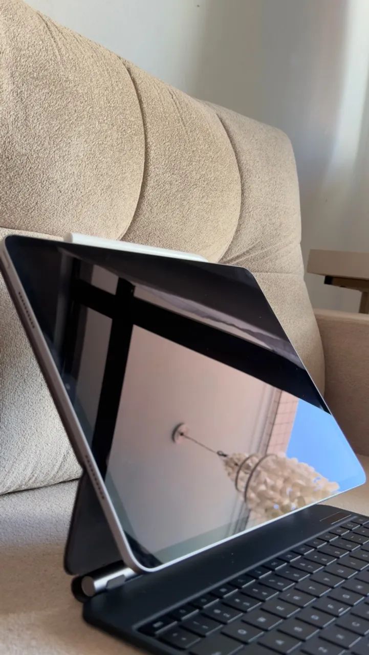iPad Pro 12,9 chip M2 (6ª geração) teclado com trackpad + caneta - Foto 2