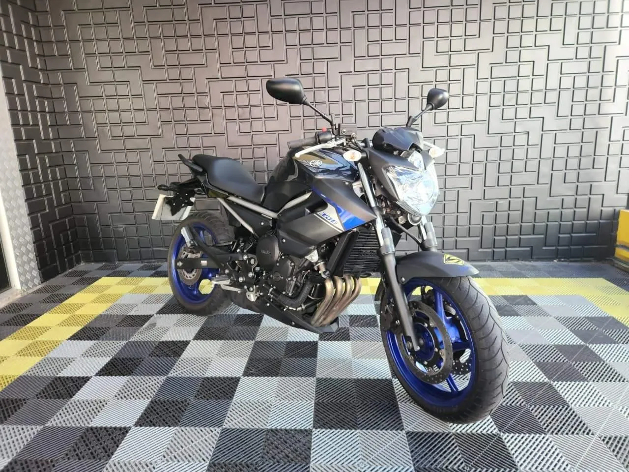 Kawasaki Zx-6r 636cc 2021 - 1504235903 | OLX
