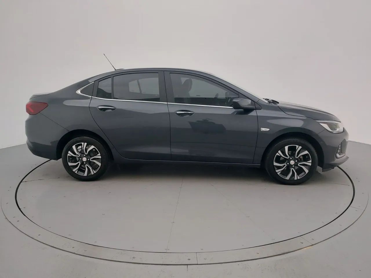 Chevrolet Onix Sedan Plus Premier 1.0 12V TB Flex Aut. 4P, foto 6 de 18