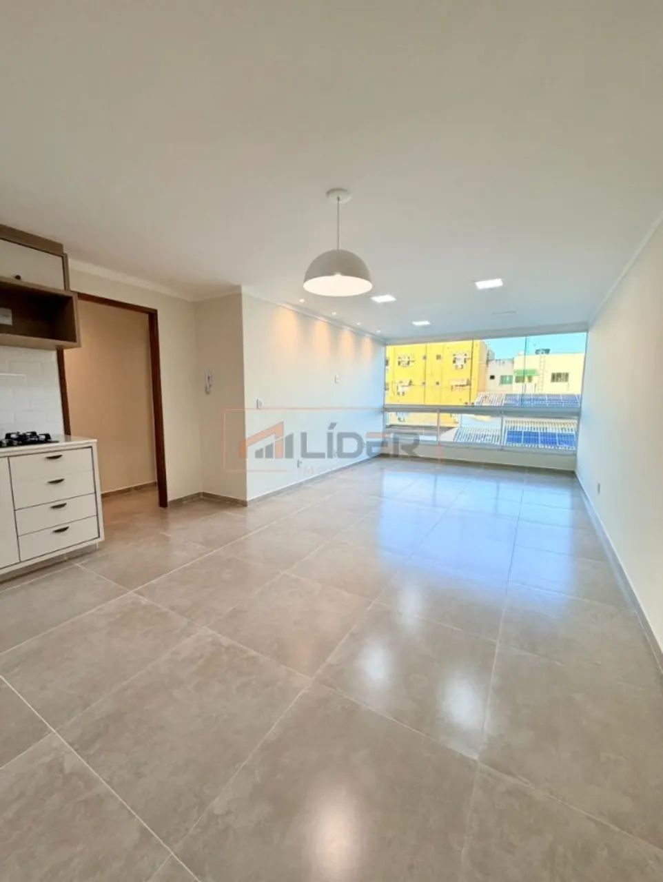 Apartamento com 03 Quartos sendo 01 Suíte (APTO 301)