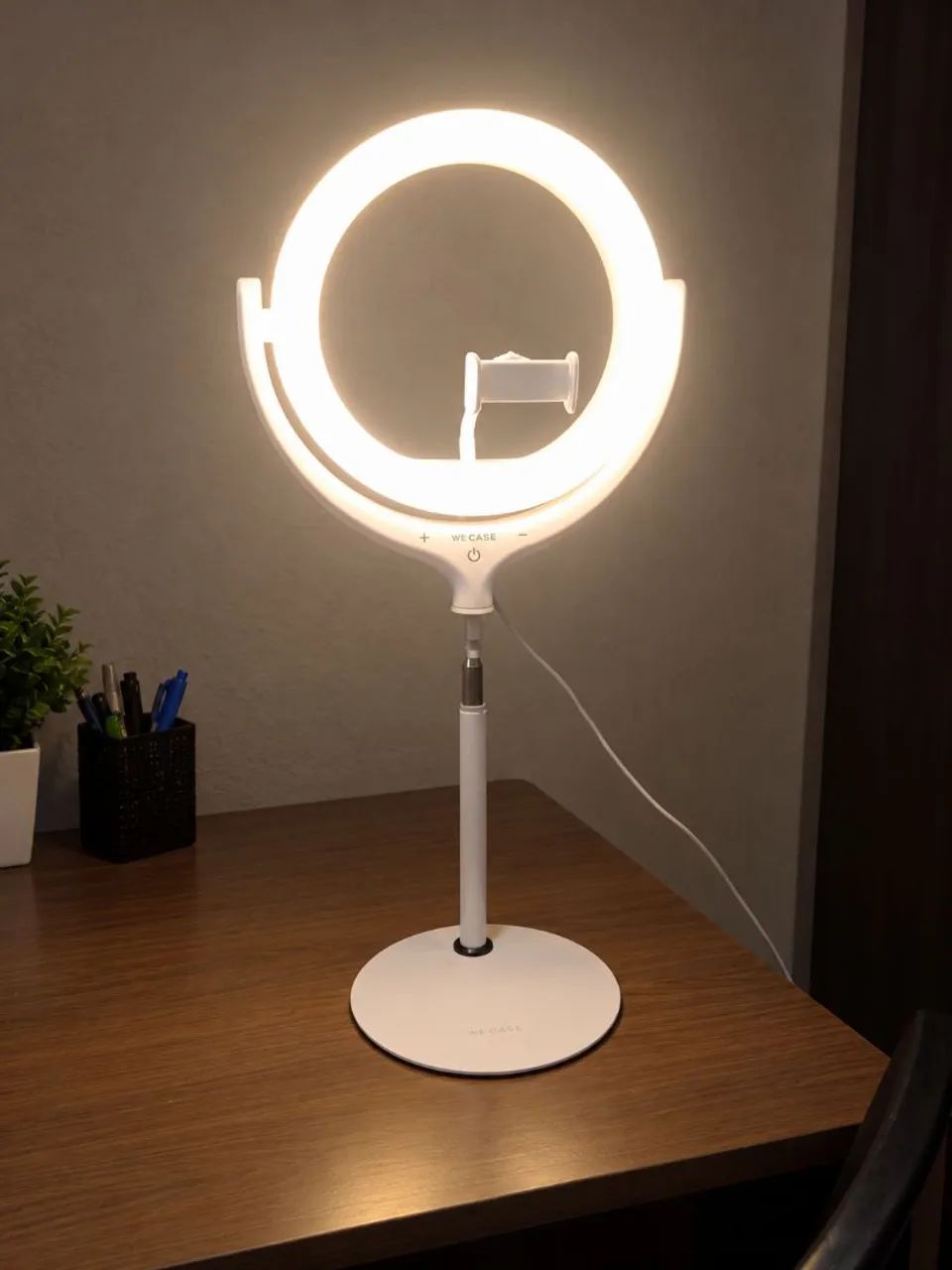 ? VENDO RING LIGHT COM SUPORTE PARA CELULAR! - Foto 4