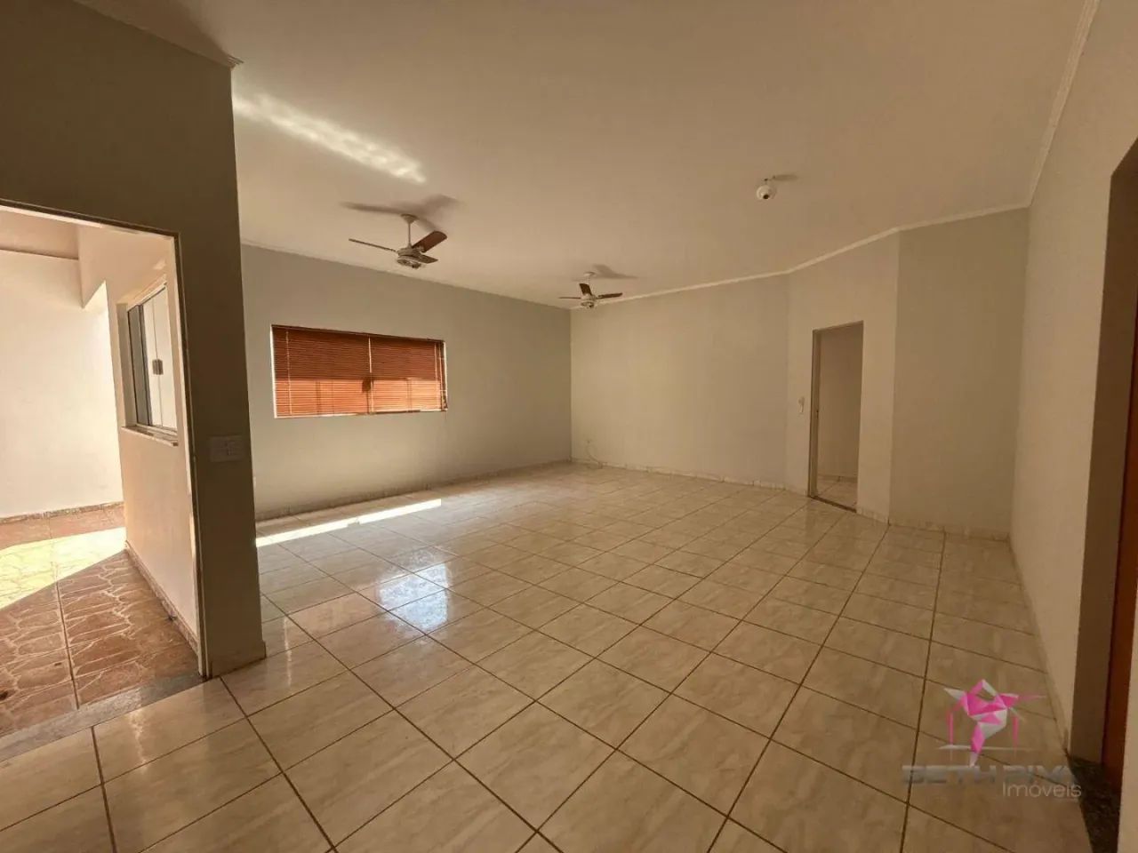 Casa em Pirassununga à Venda - Foto 5