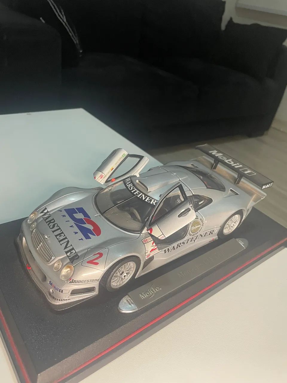 Mercedes-Benz CLK-GTR Warsteiner #2 Maisto 1:18 - Raro para Colecionadores - Foto 2