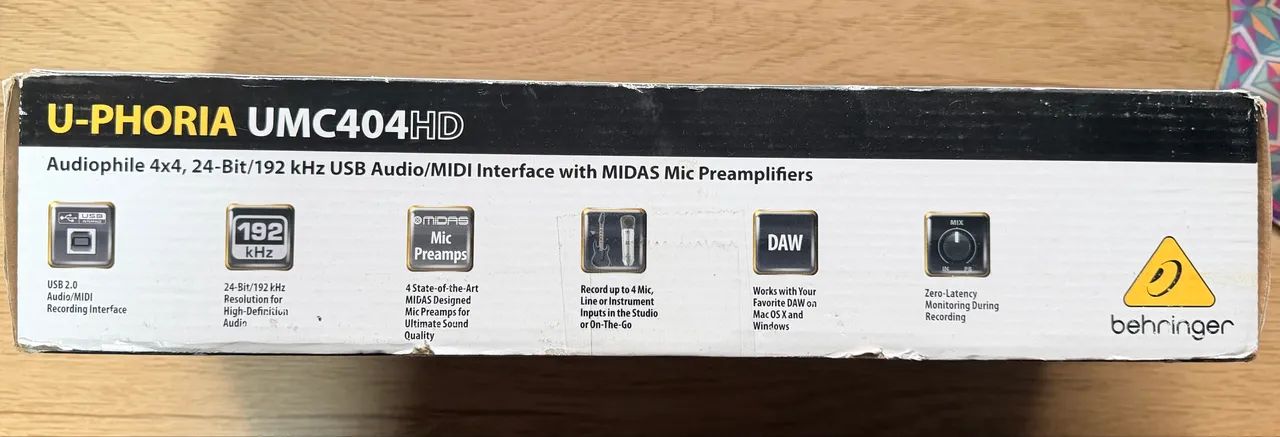 Interface de áudio Behringer U-Phoria UMC404HD - Foto 5