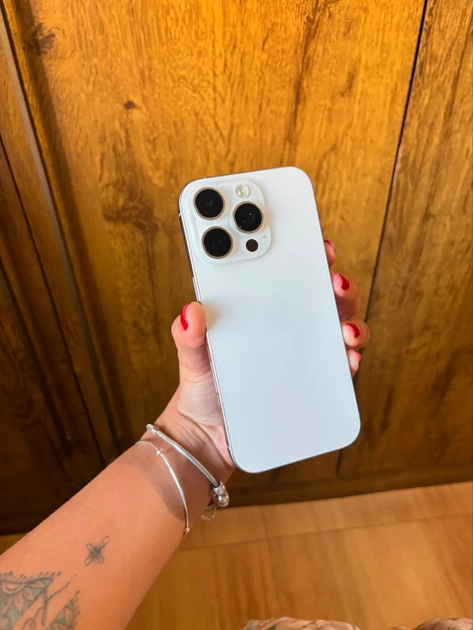 iPhone 16 Pro 128GB Branco/Gelo | 89% Bateria | Impecável | Caixa - Foto 5
