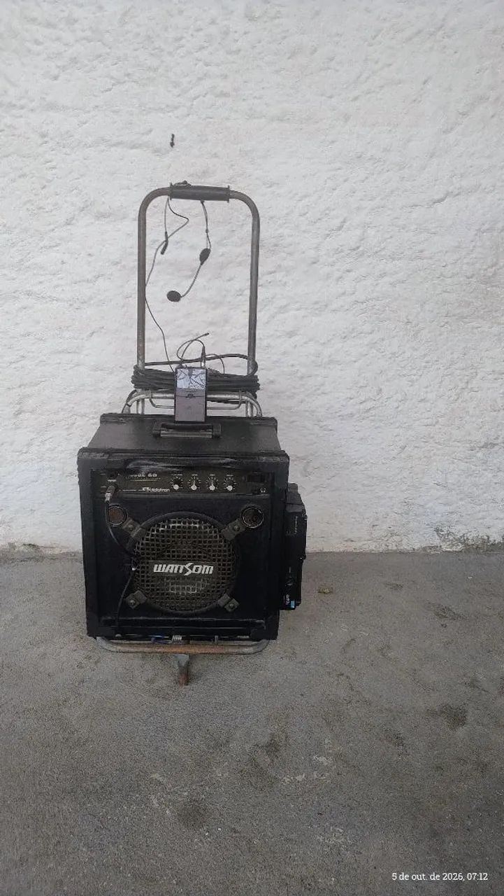 Vendo Caixa de Som com Microfone sem Fio  - Foto 4