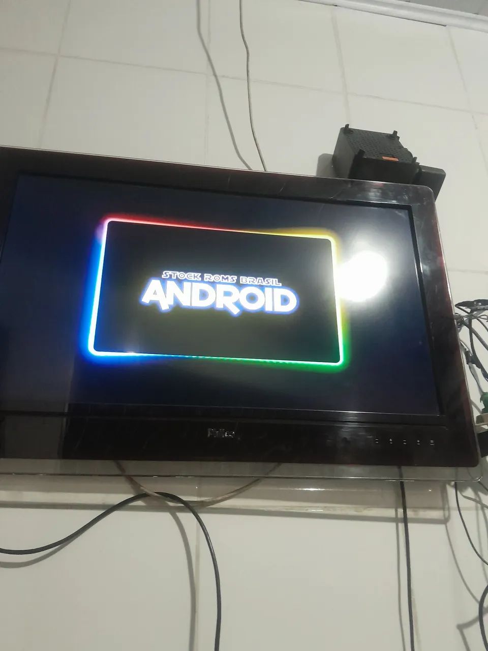 Vendo esta TV philco32 polesgadas - Foto 2