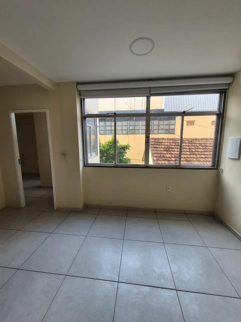 OPORTUNIDADE! Excelente sala comercial no centro de Nilópolis. - Foto 10