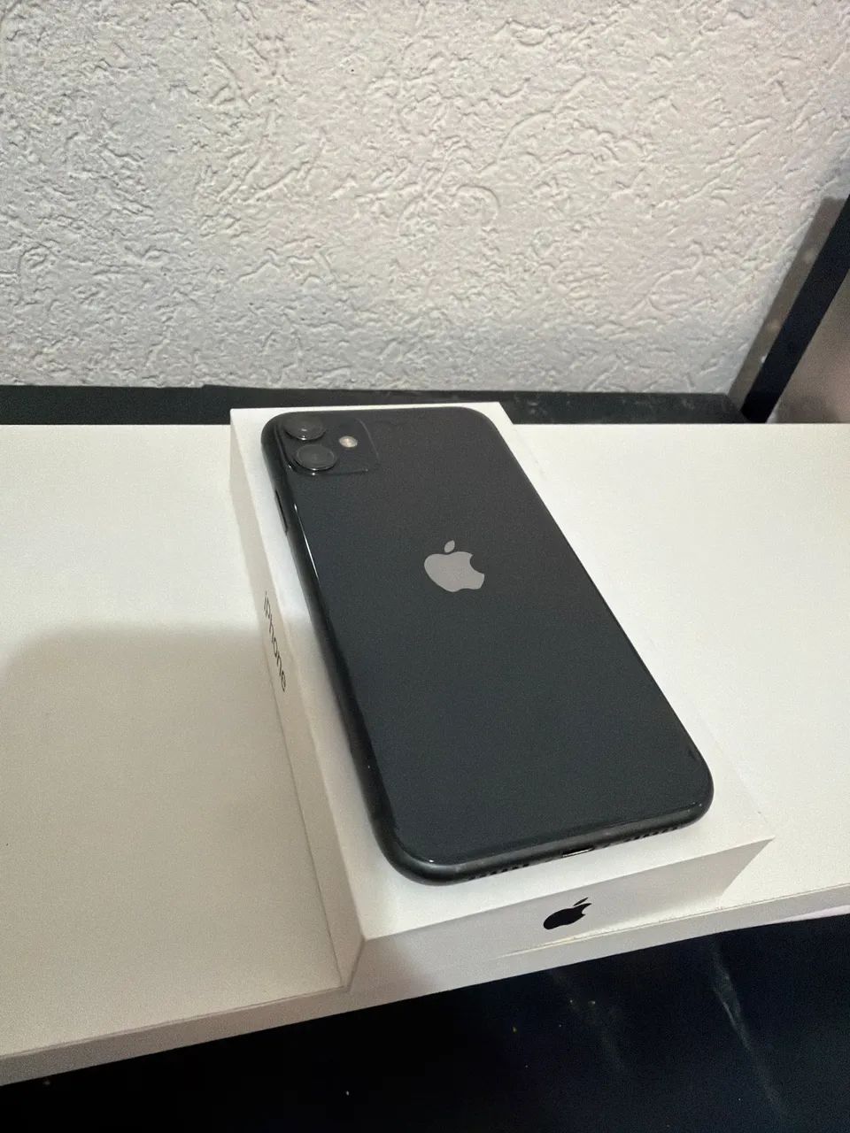 iPhone 11 - preto - 64 GB  - Foto 2