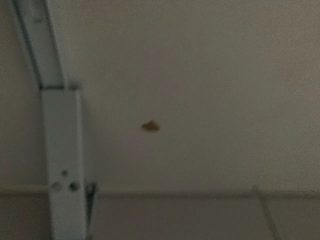 Mesa Retrátil de Parede em MDF Branca - Economia de Espaço - Foto 3