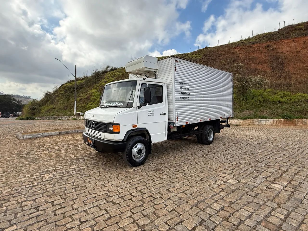 MB 709 BAÚ REFRIGERADO  - Foto 3