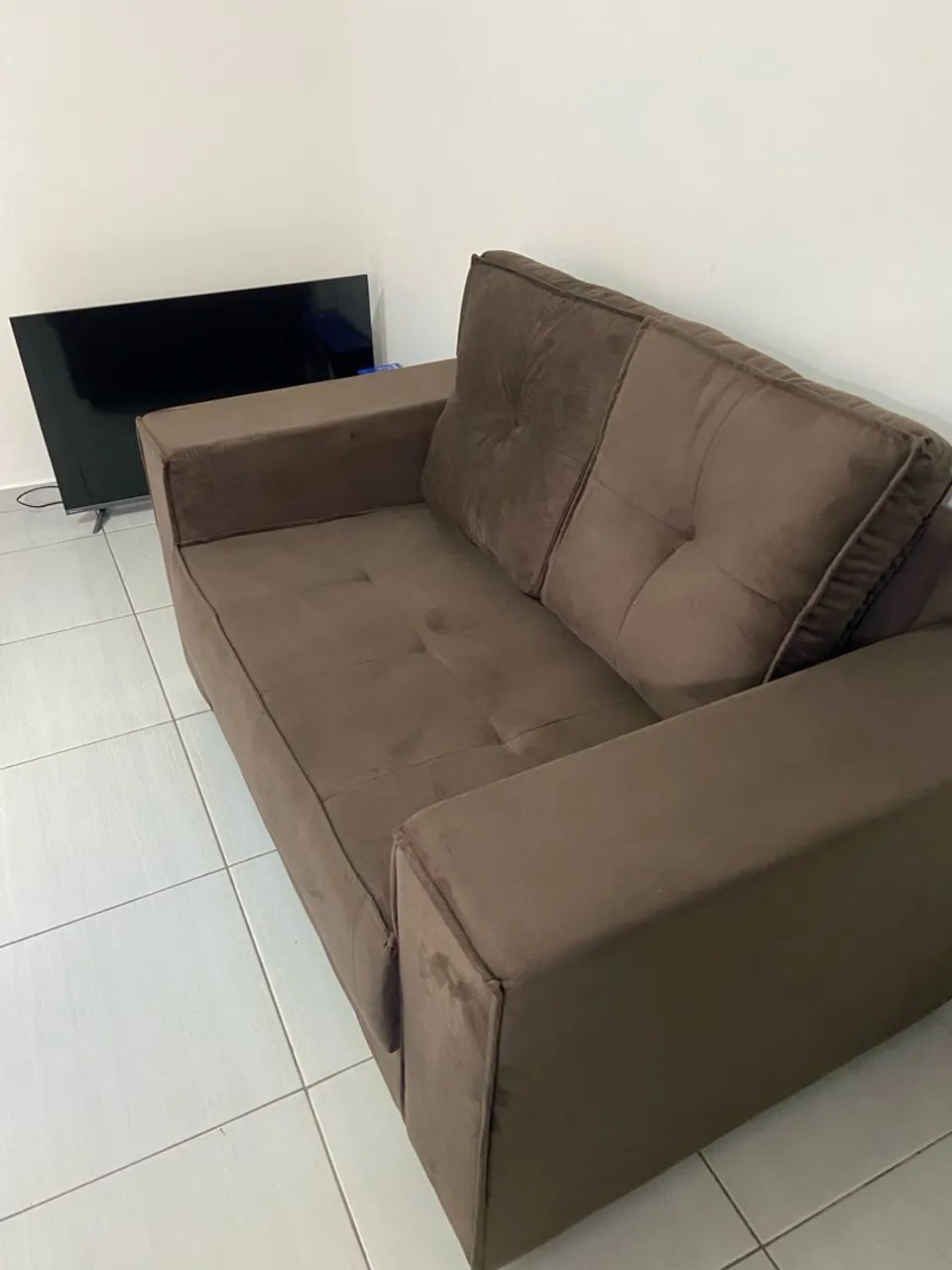 Sofá de 2 lugares marrom ? confortável e conservado  - Foto 2