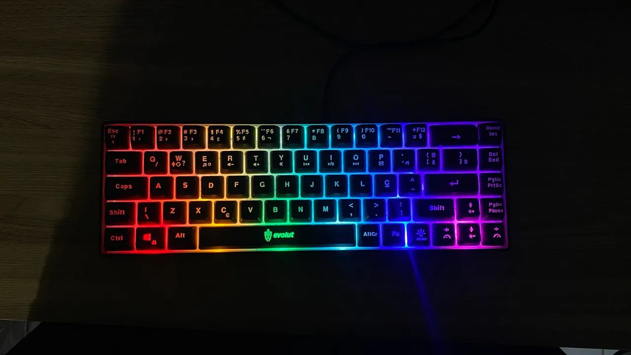 Teclado e mouse gamer 
