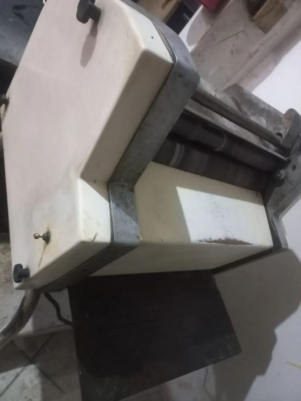 Vendo modeladora de pães  - Foto 3