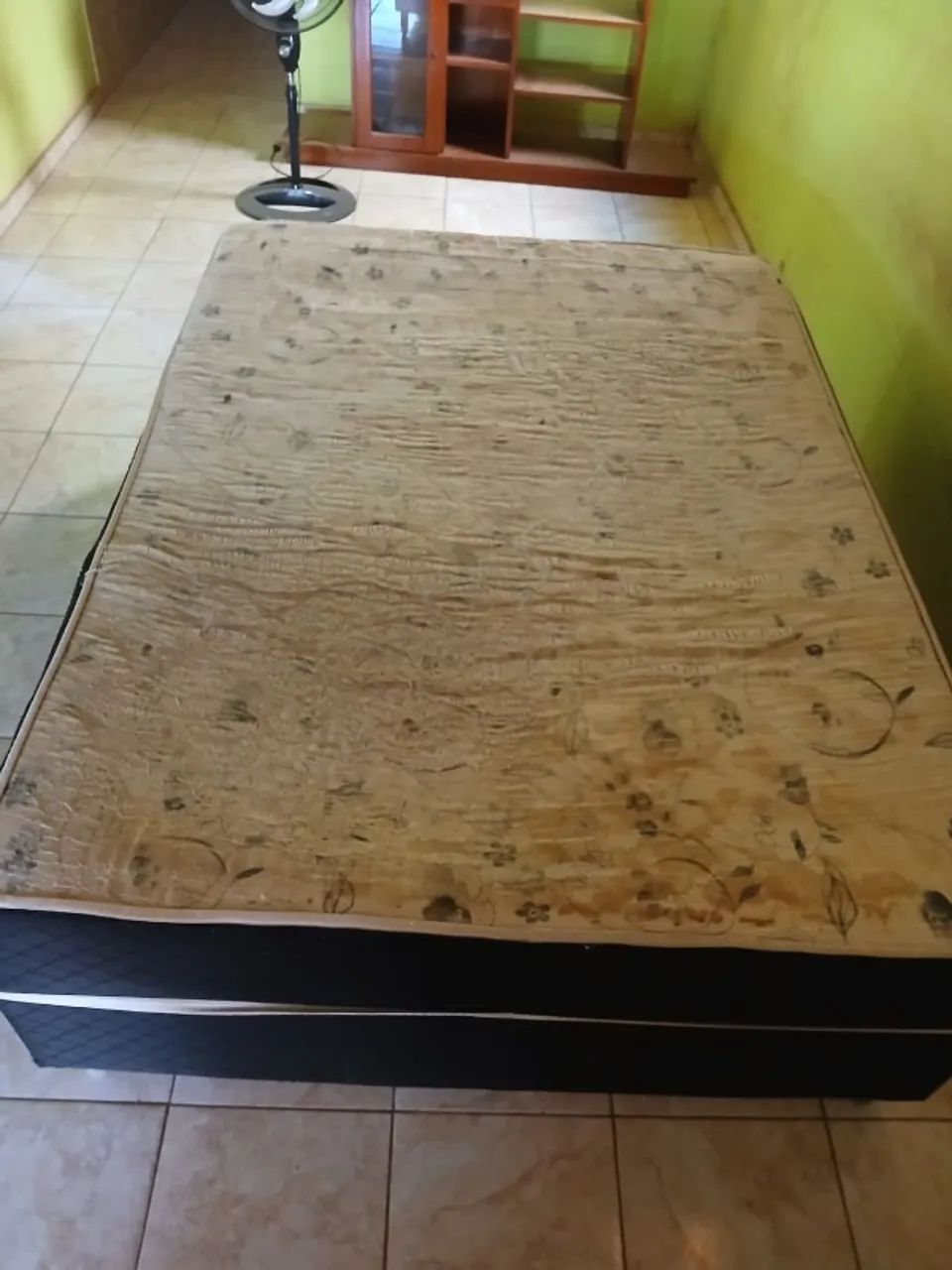 Cama box casal e ventilador de coluna 