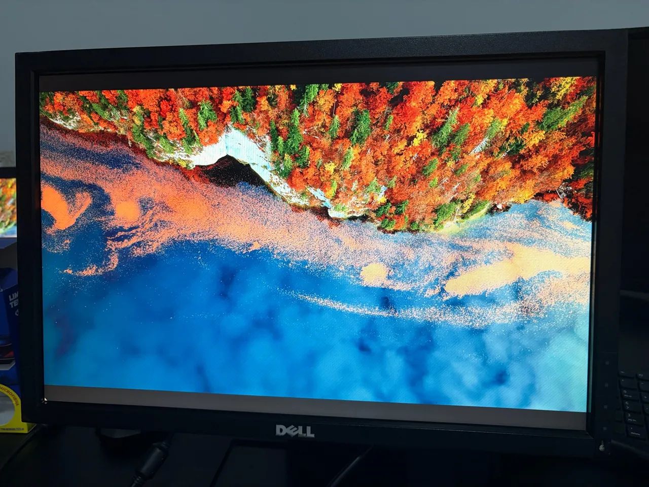Monitor Dell 19 polegadas com adaptador HDMI para VGA e cabos - Foto 3