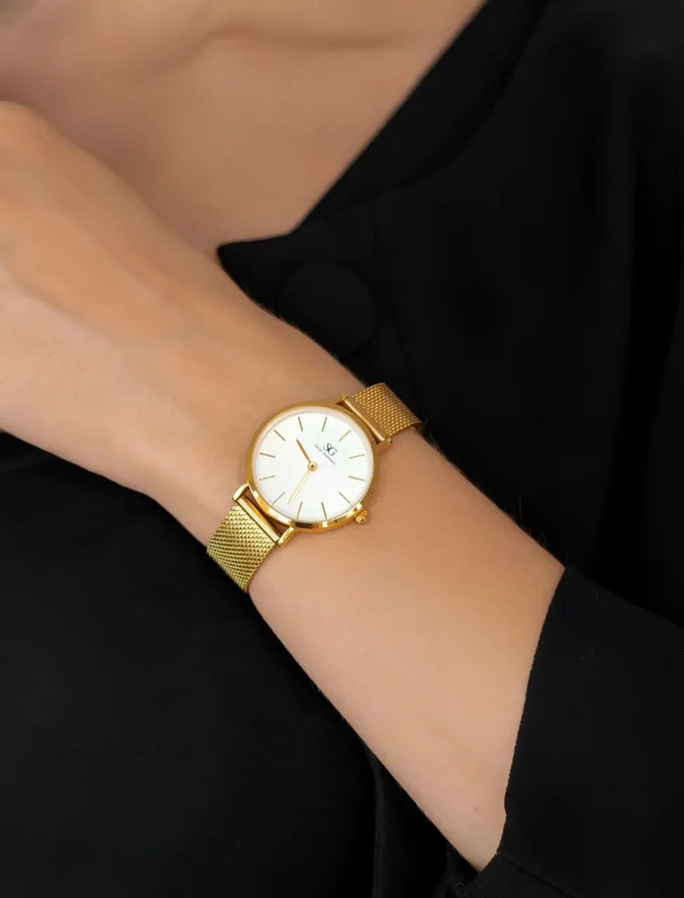 Relógio feminino dourado Saint Germain