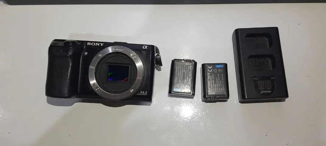 SONY NEX-7 + LENTE SEL1655 MIRRORLESS PREMIUM - Câmeras e