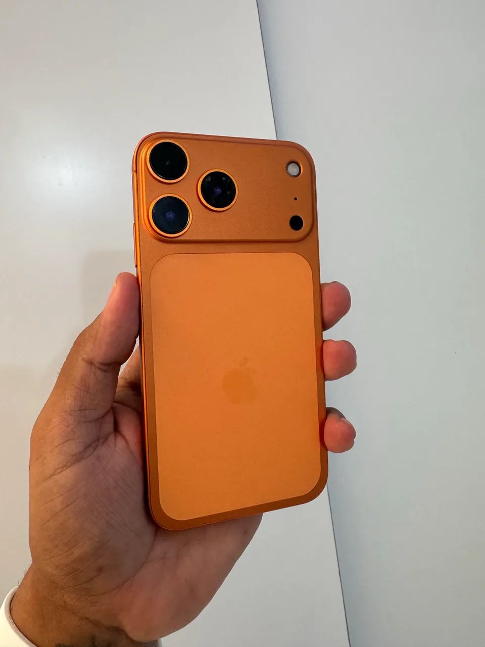 iPhone XR na Carcaça do 17 Pro  - Foto 3