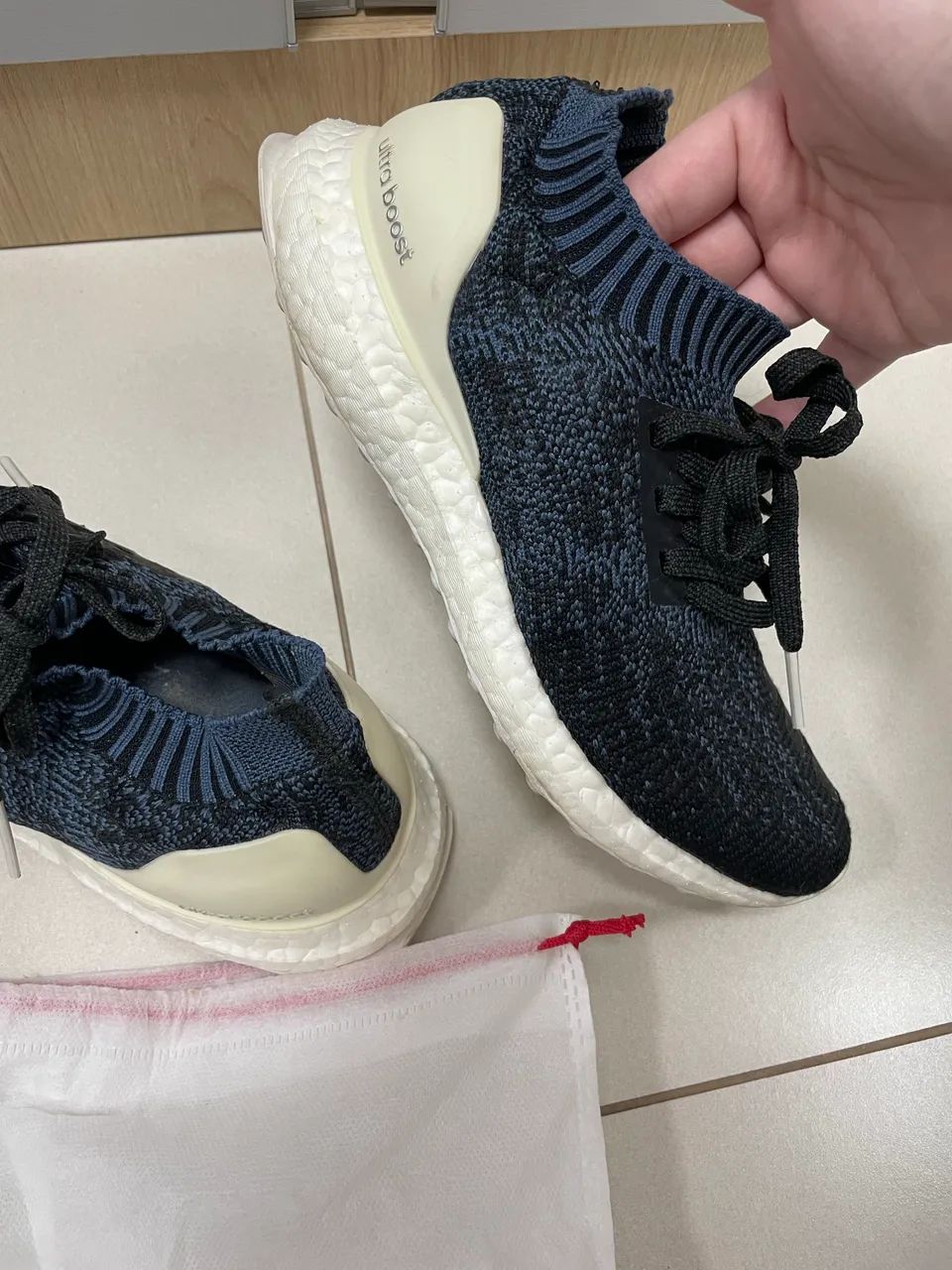 Tênis ultraboost uncaged 35 - Foto 4