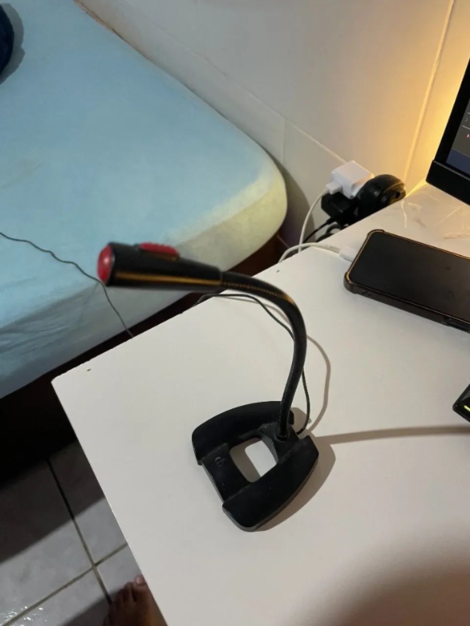 Microfone de Mesa Pescoço de Ganso USB Haste Flexível - Foto 2