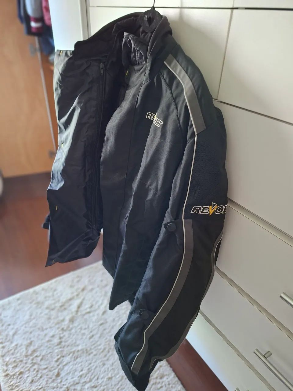 Duas Jaquetas  e uma  Calça para motociclistas  - Foto 5