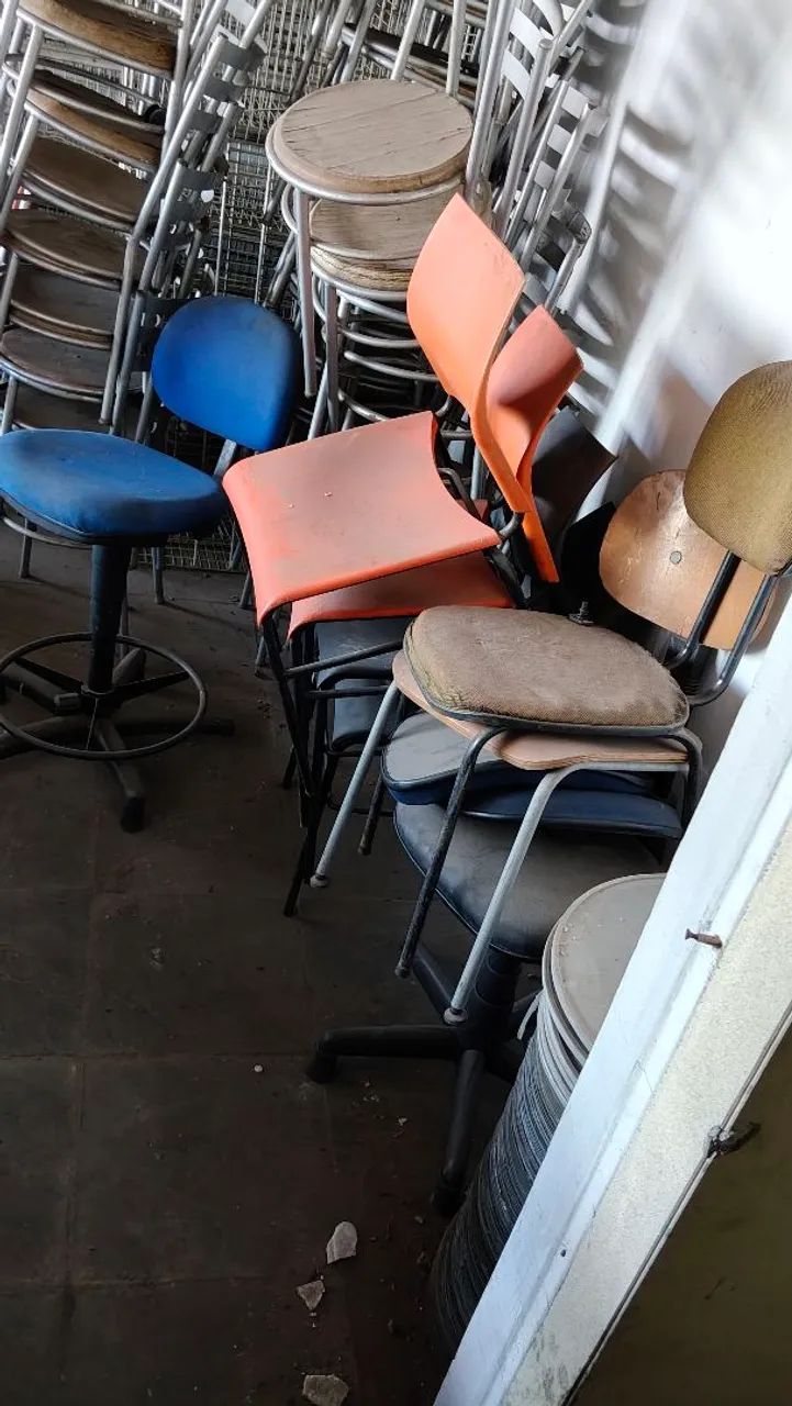 Cadeiras usadas - Foto 2