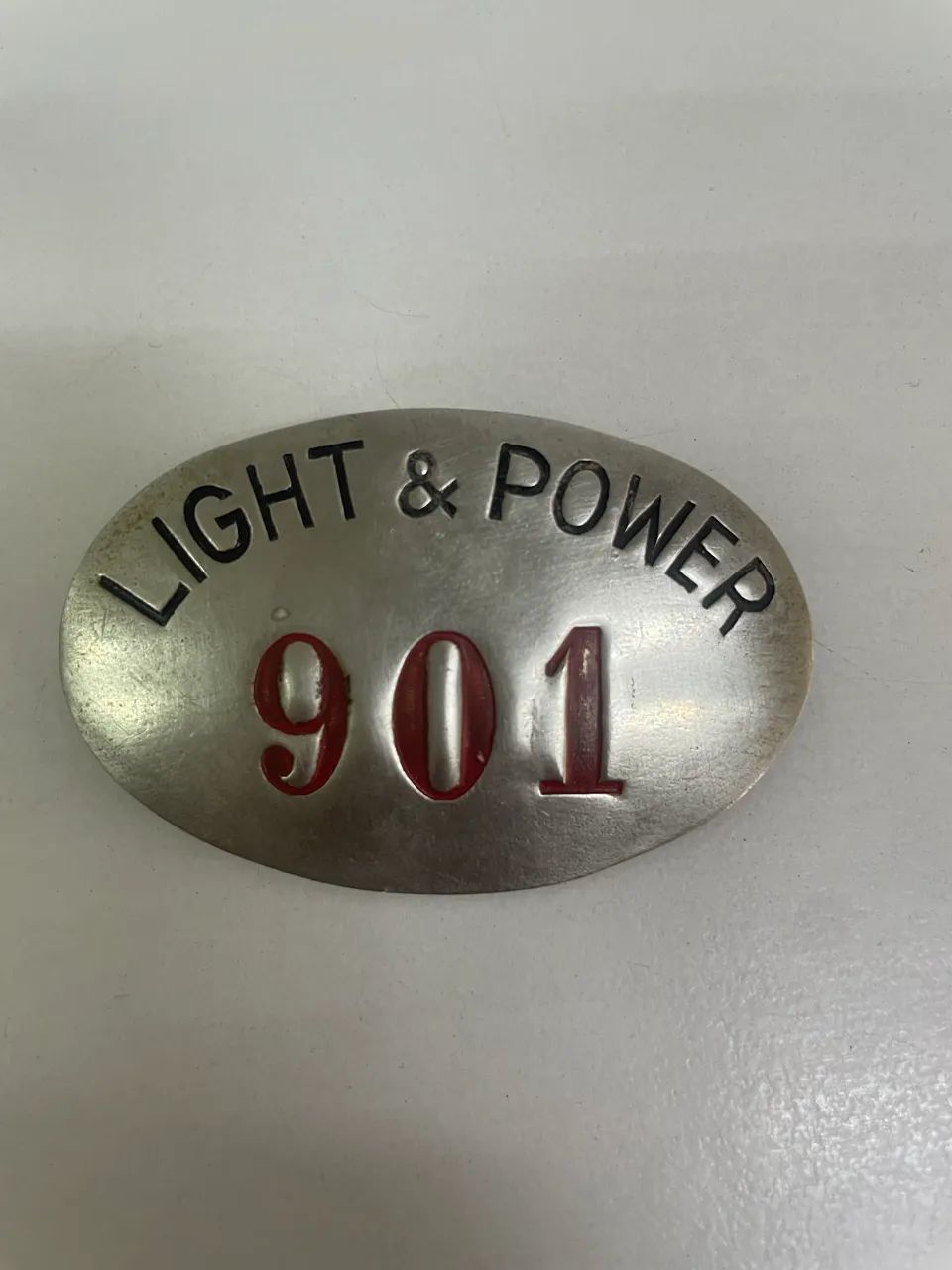 Broche bonde funcionário da Light é Power SP