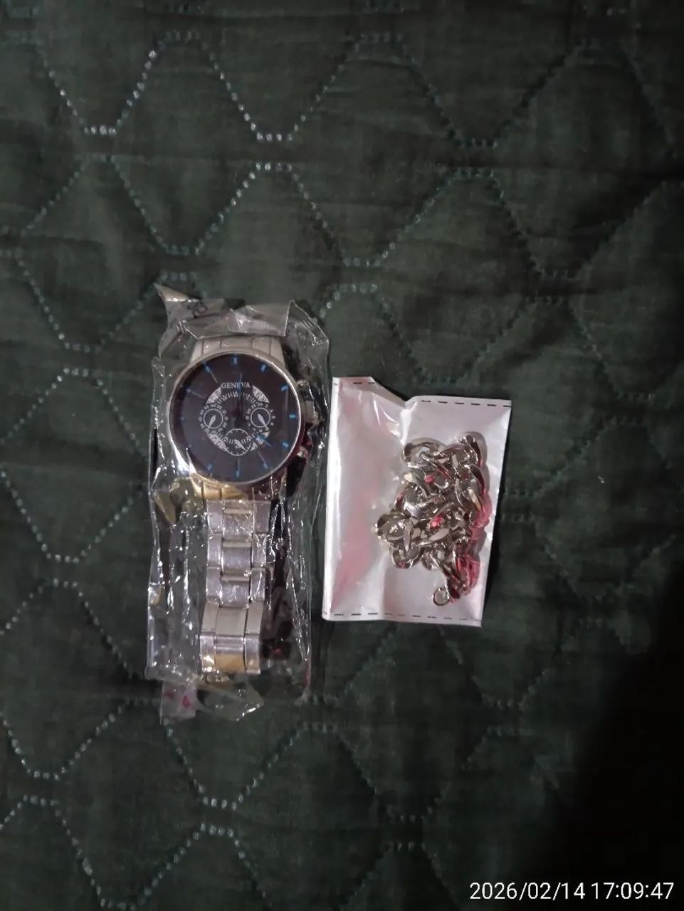 Relógio com pulseira. suíço 