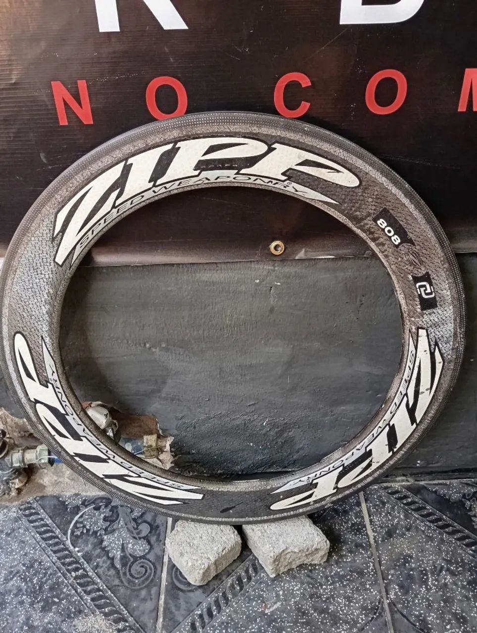 Roda de carbono zipp - Foto 3