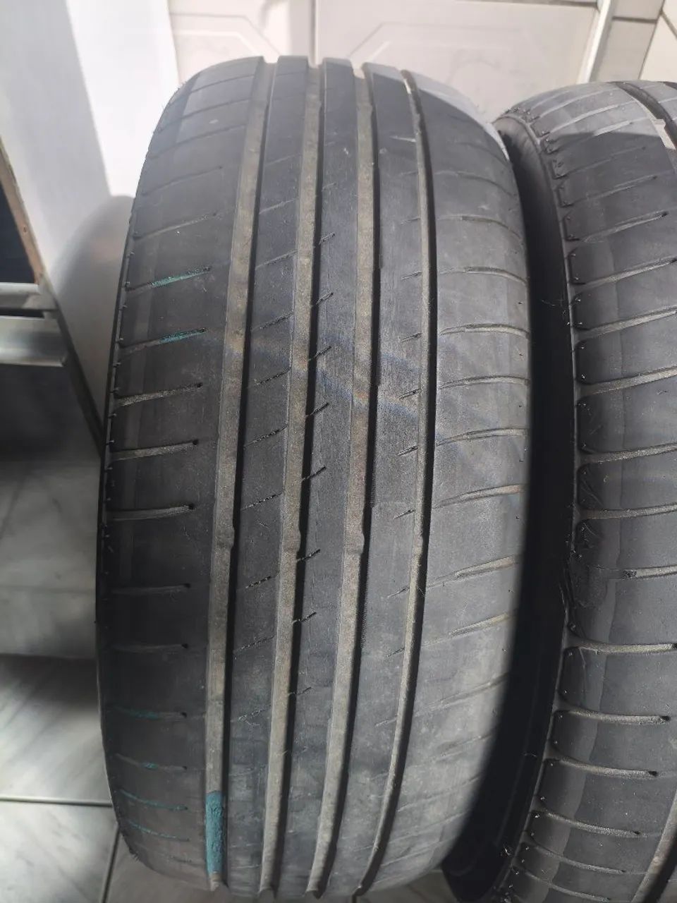 Peneu zerado  // 215/55/18