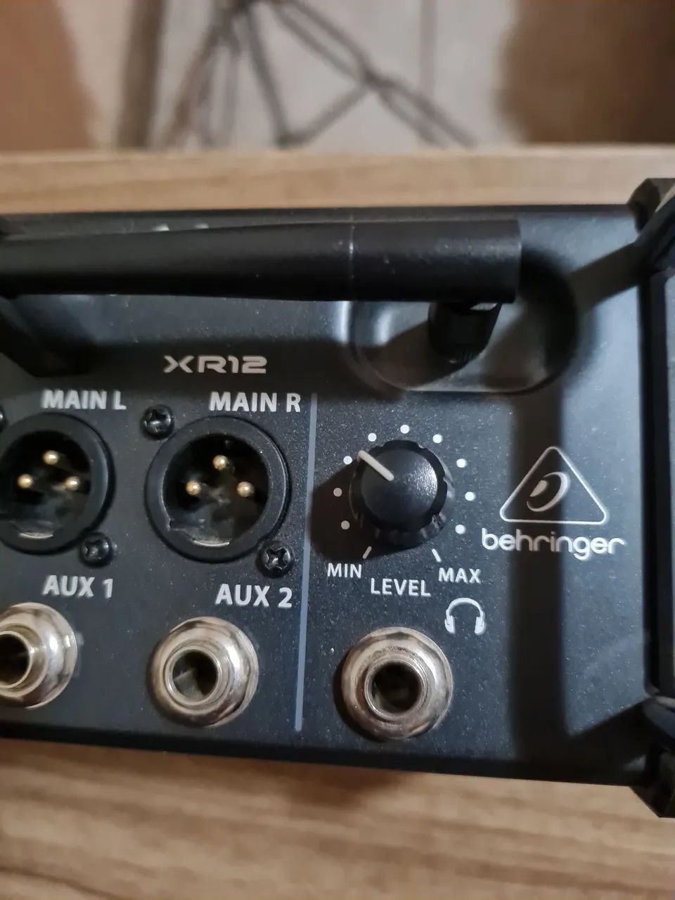 Mixer Digital XR12 Behringer  - Foto 4