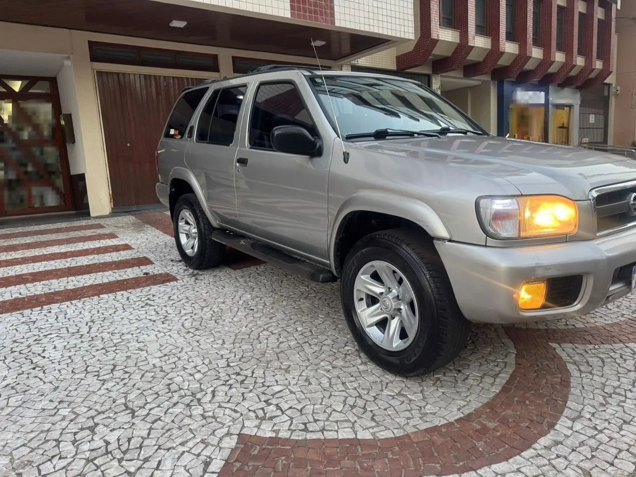 Nissan Pathfinder SE Luxo 3.5 V6 24V 243cv 2004