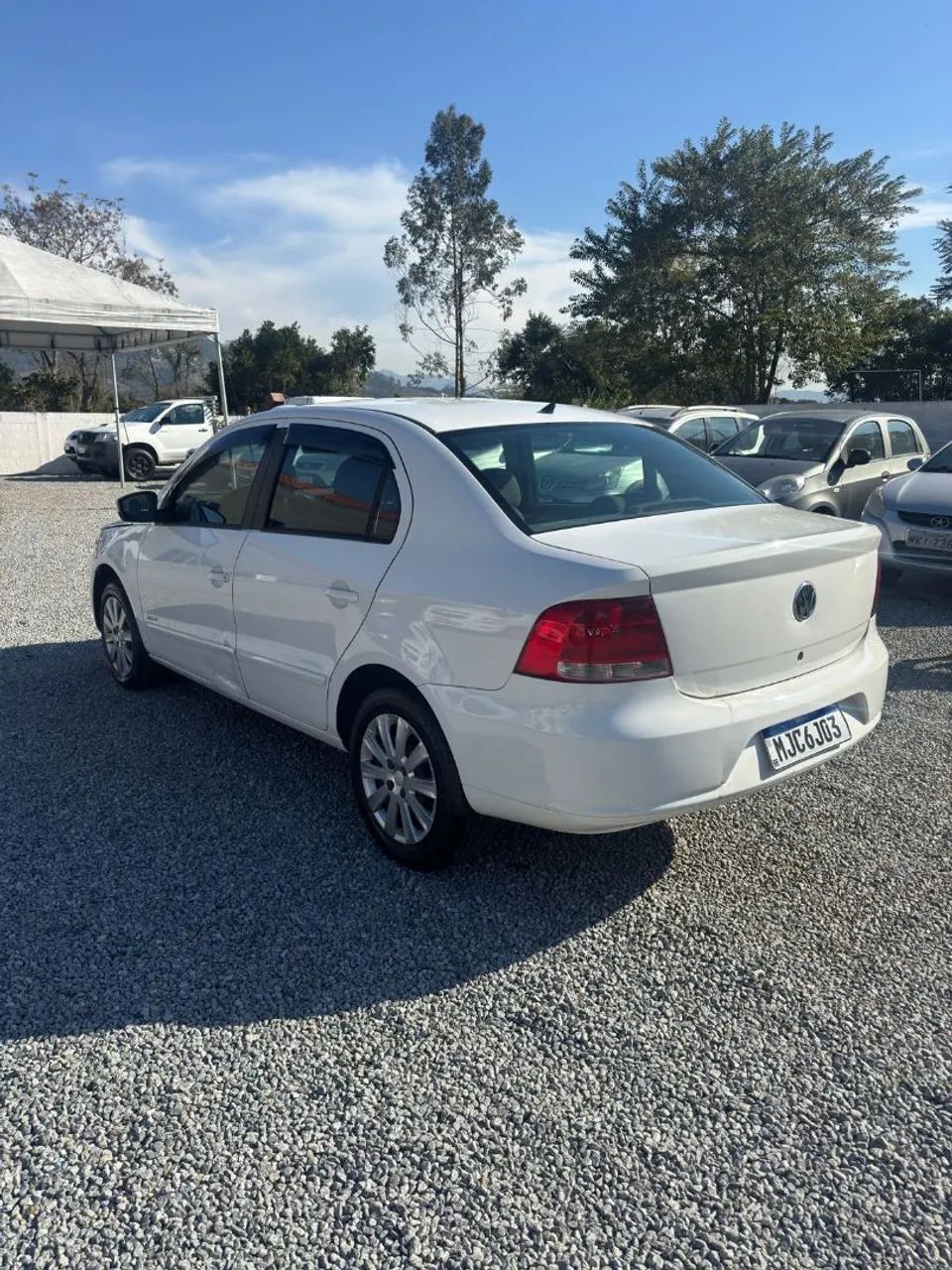 Volkswagen Voyage 1.0/1.0 City MI Total Flex 8V 4P 2013 - Foto 4