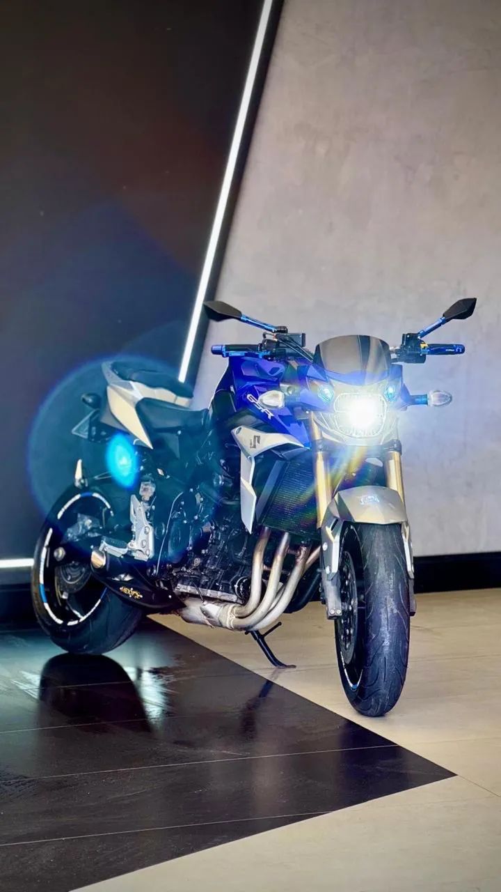 Suzuki GSR 750cc - Foto 4