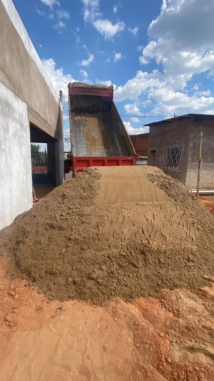 Barro, Areia e Brita para sua obra  - Foto 2