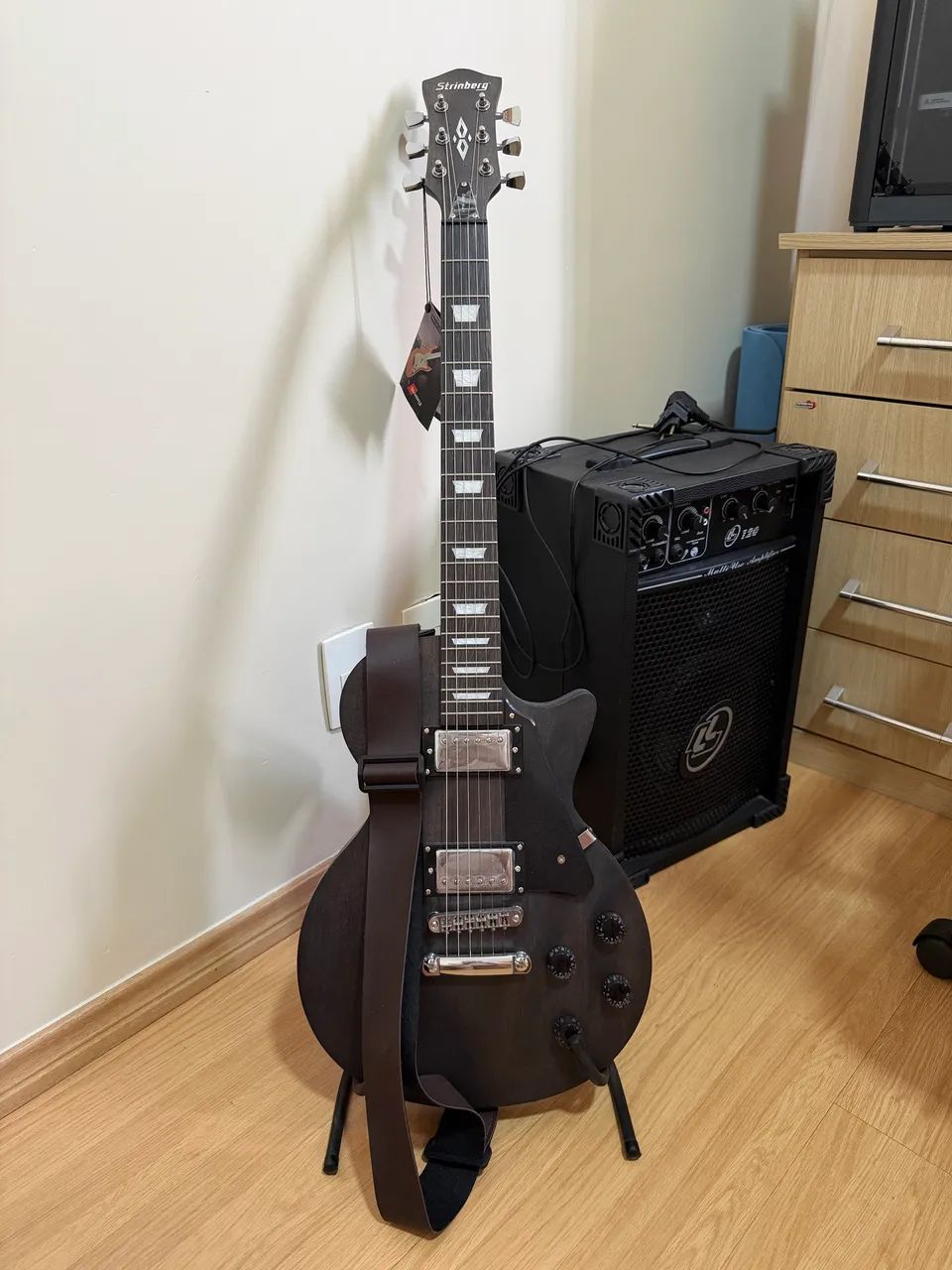 Guitarra Strinberg