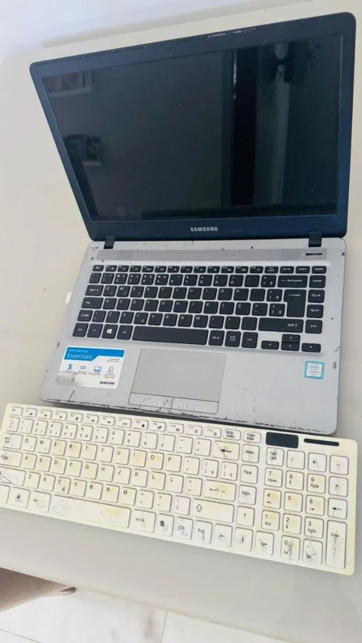 Vendo notebook Samsung 