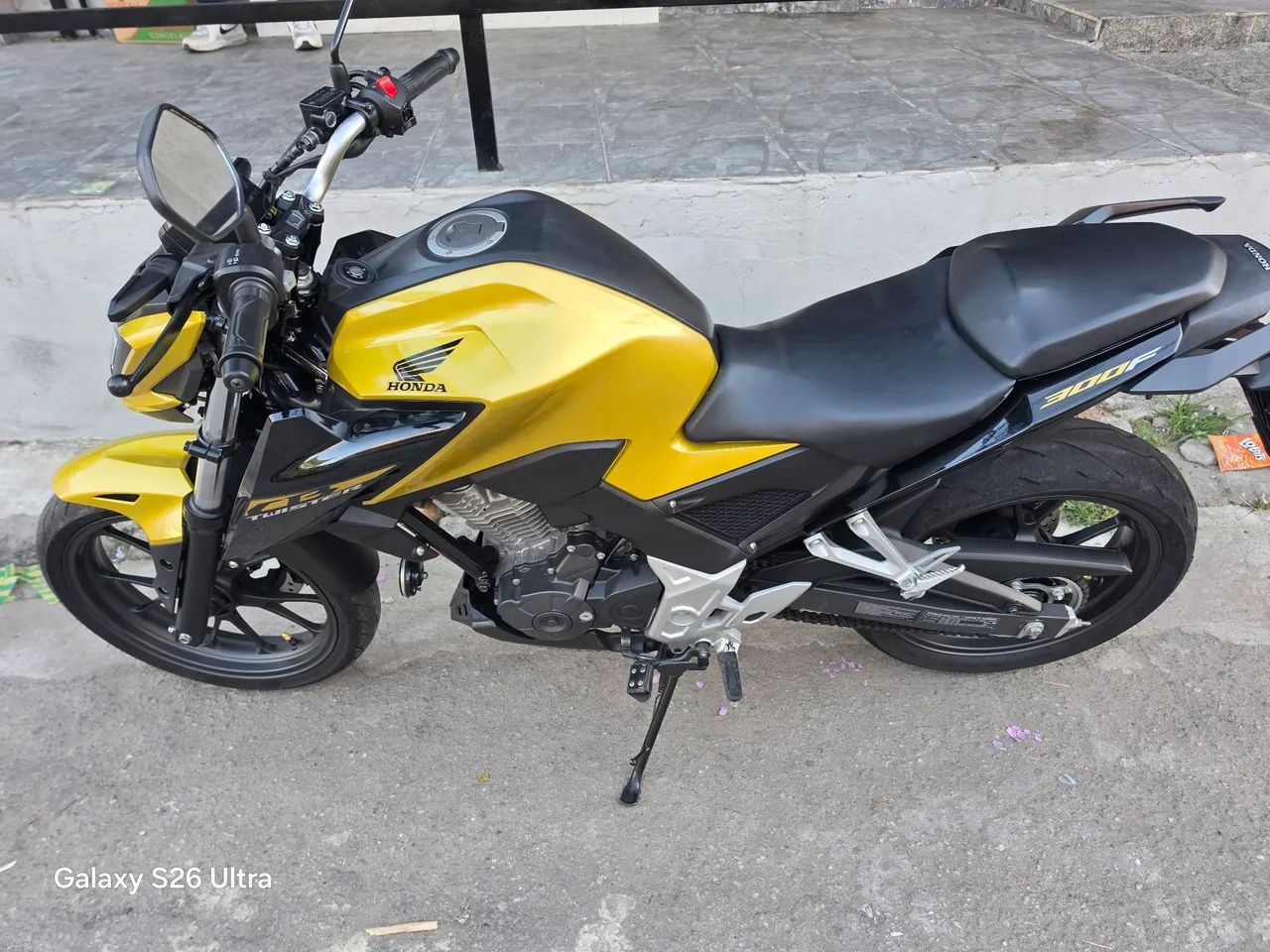 Moto CB300F ABS