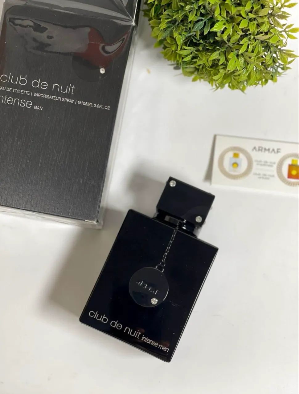 Temos o Perfume Club de Nuit Intense. 