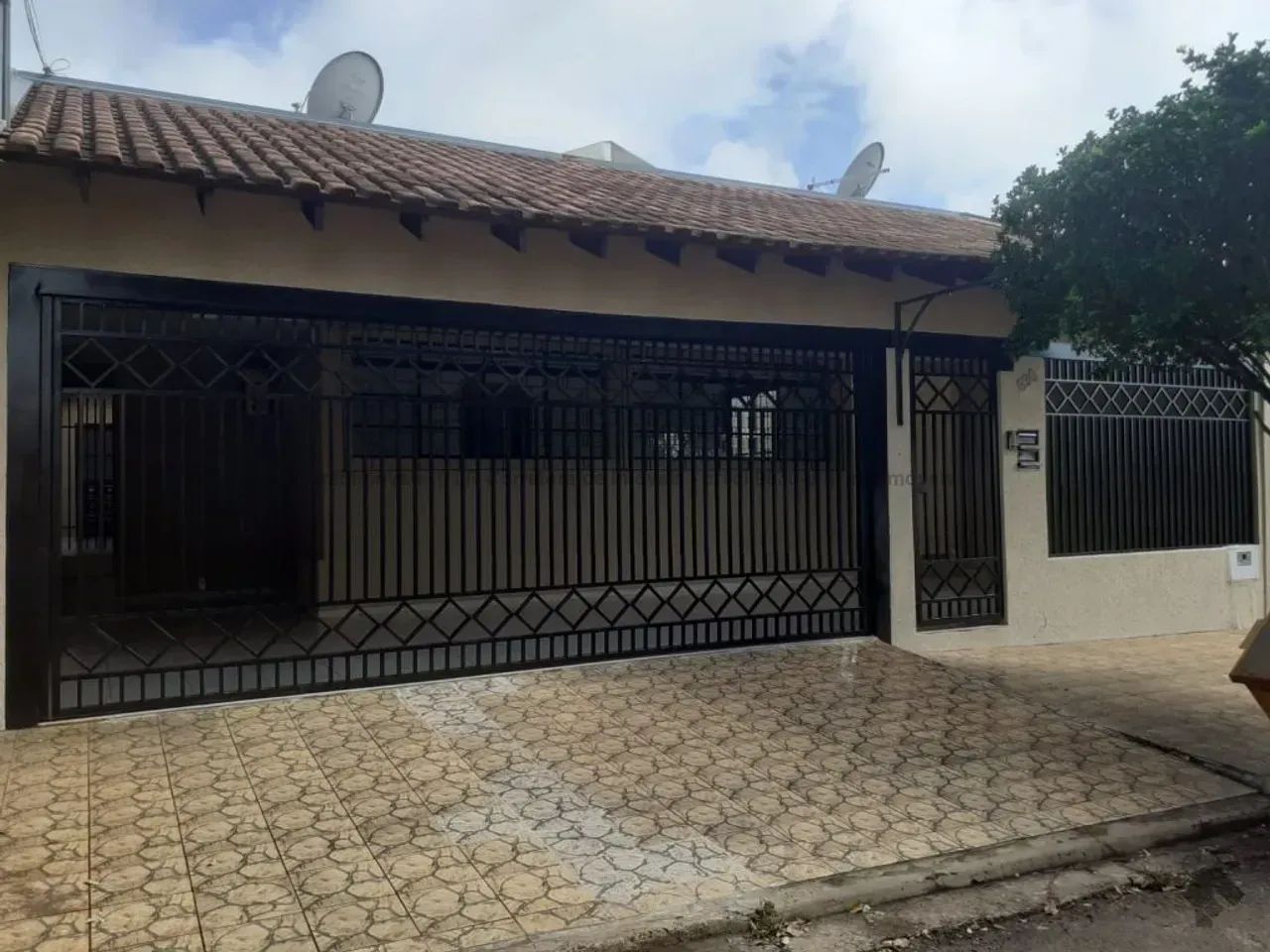 Casa para venda com 208 metros quadrados com 3 quartos - Foto 2