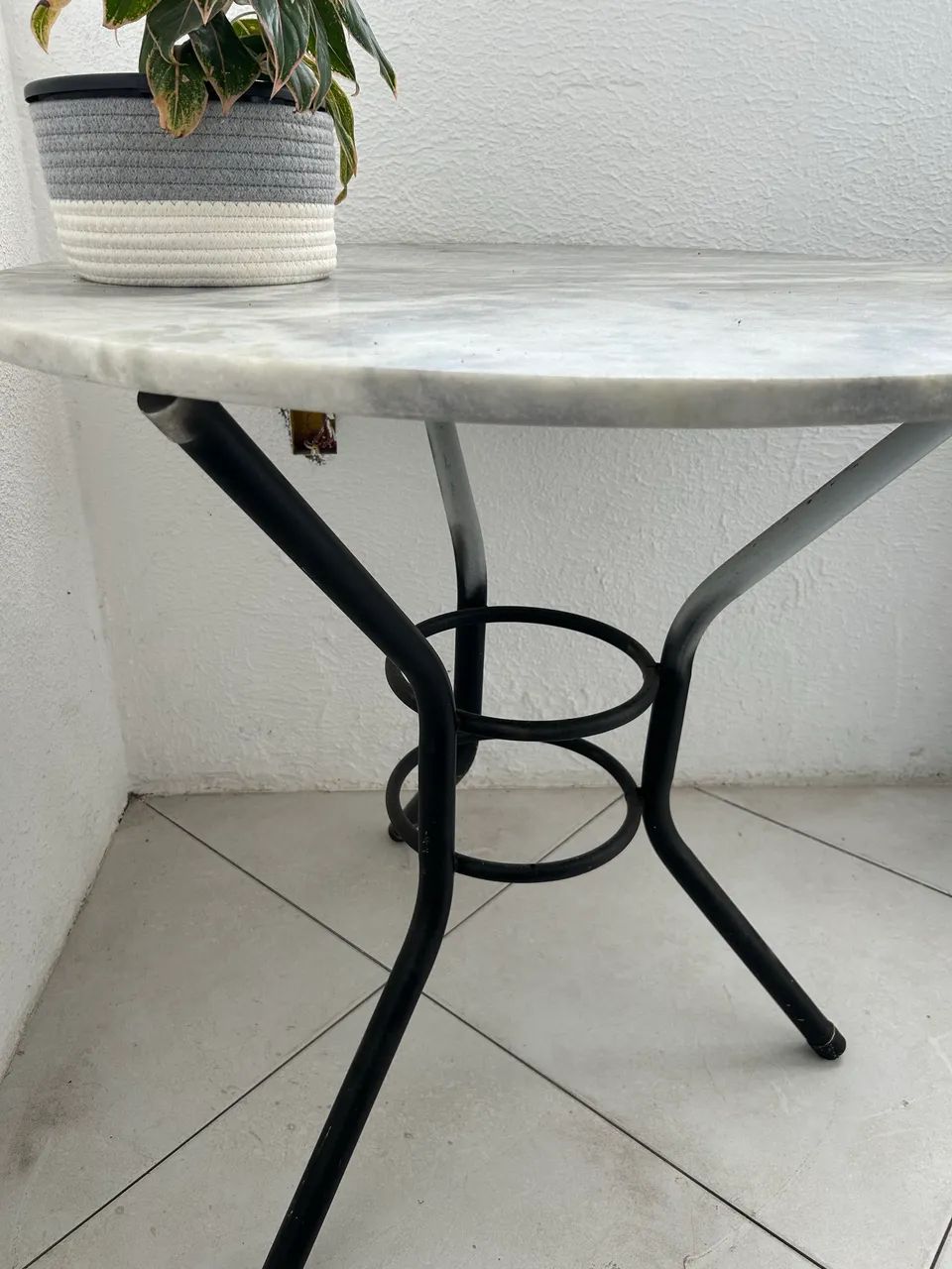 Mesa de janta redonda- Mármore  - Foto 3