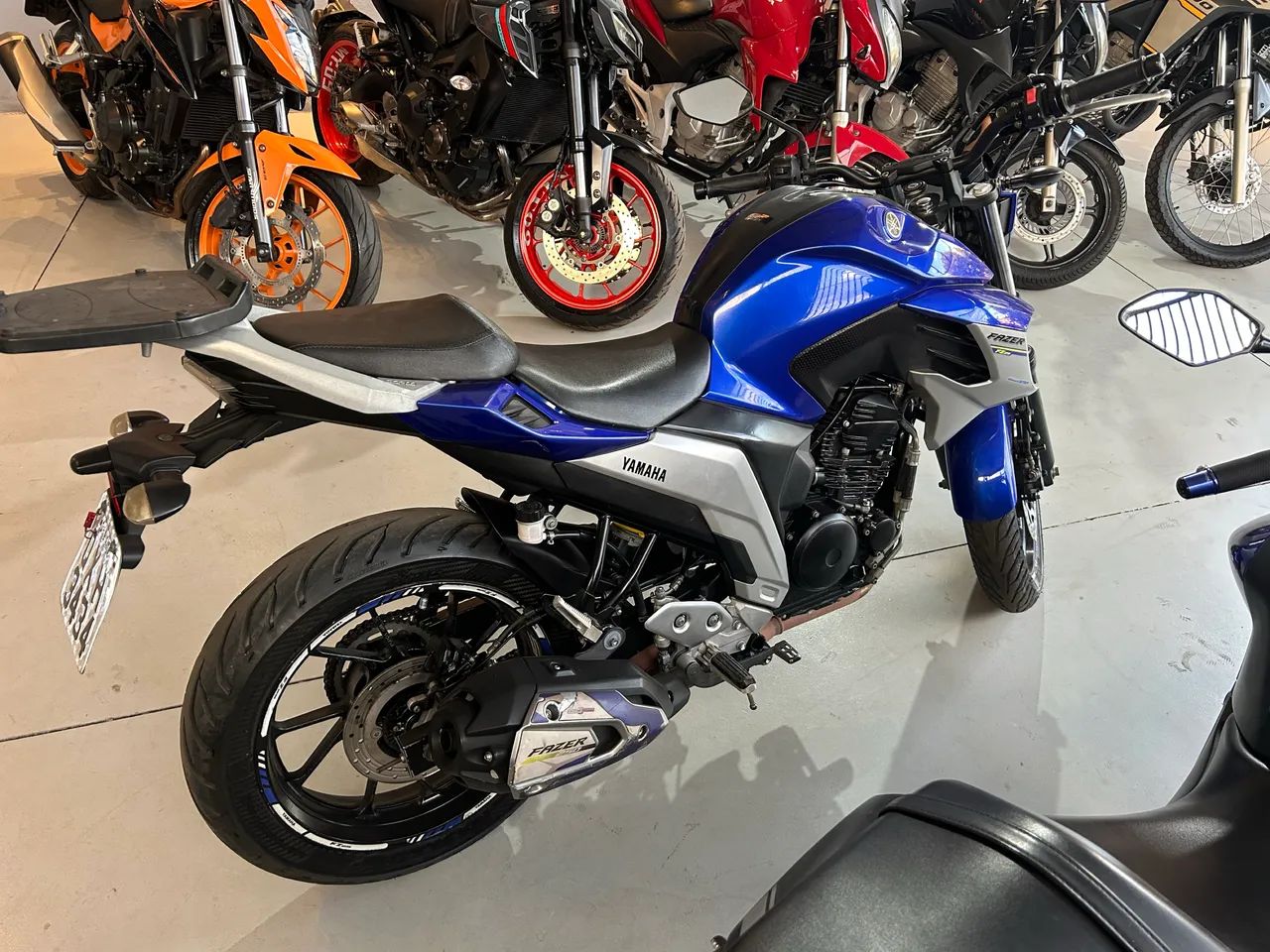 Fazer 250